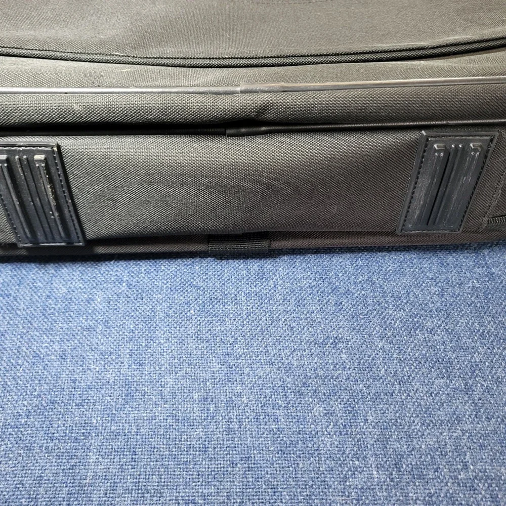Samsonite Laptop Messenger Bag Black Nylon Professional Business Briefcase Case
